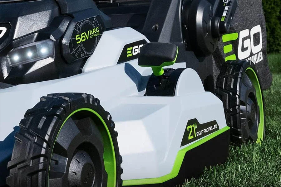 electric self propelled lawn mowers